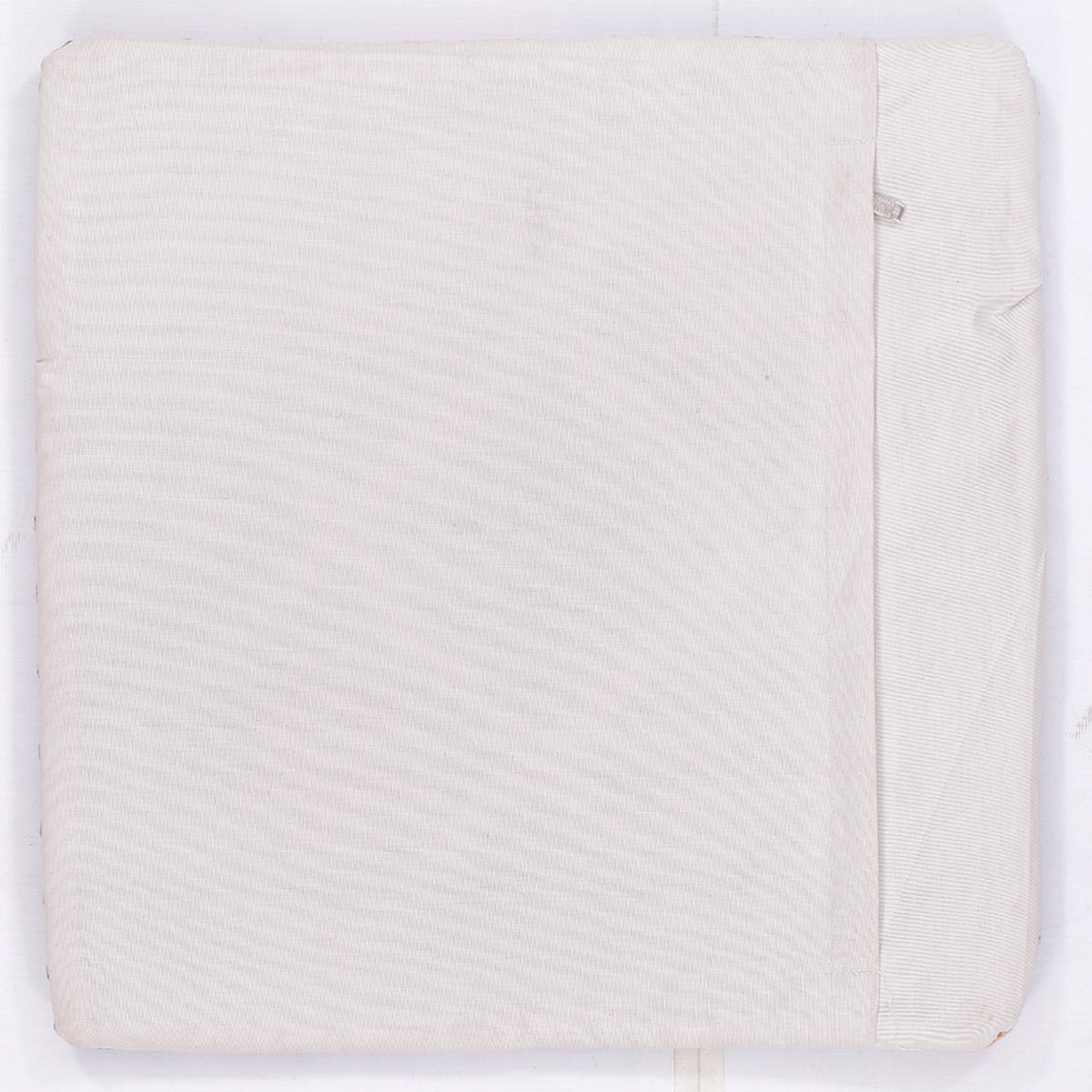 Kilim cushion cover back in solid off-white fabric with stitched edge, 45x45 cm