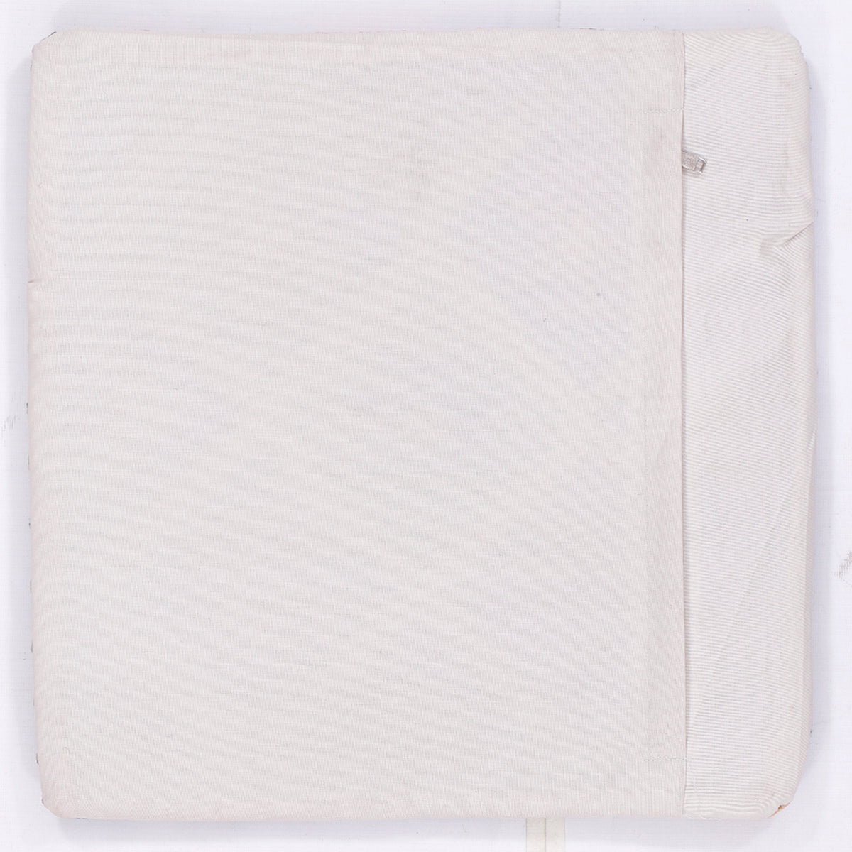 Plain 45x45 kilim cushion cover back in off-white with side seam